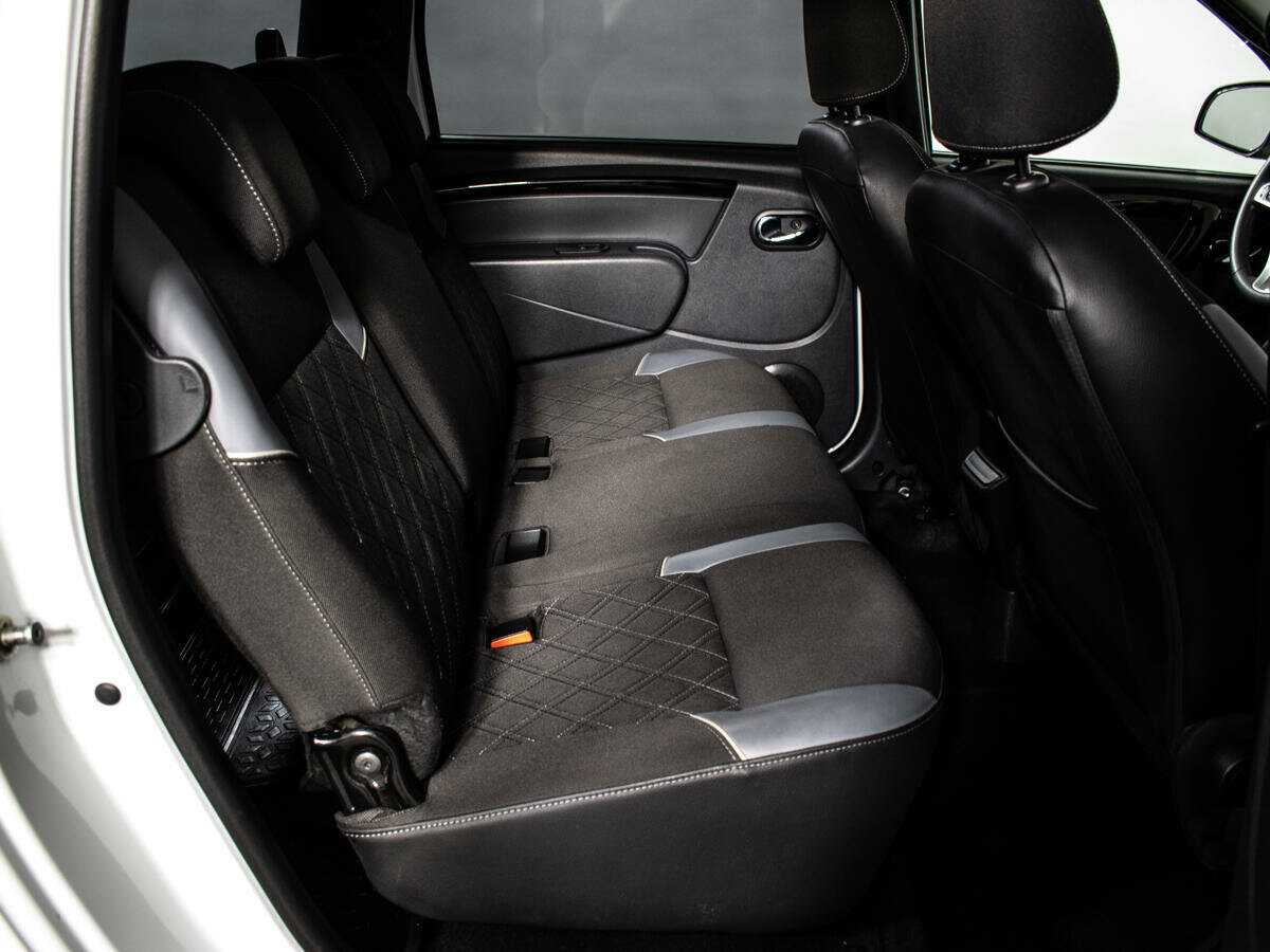 Купить Lada (ВАЗ) Largus с пробегом. Фото: #9