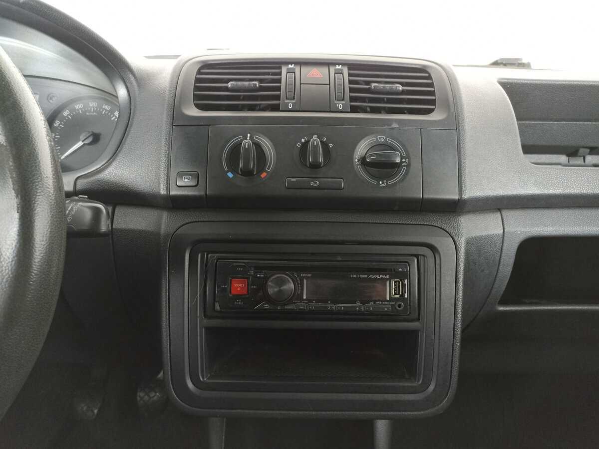 Купить Skoda Fabia с пробегом. Фото: #14