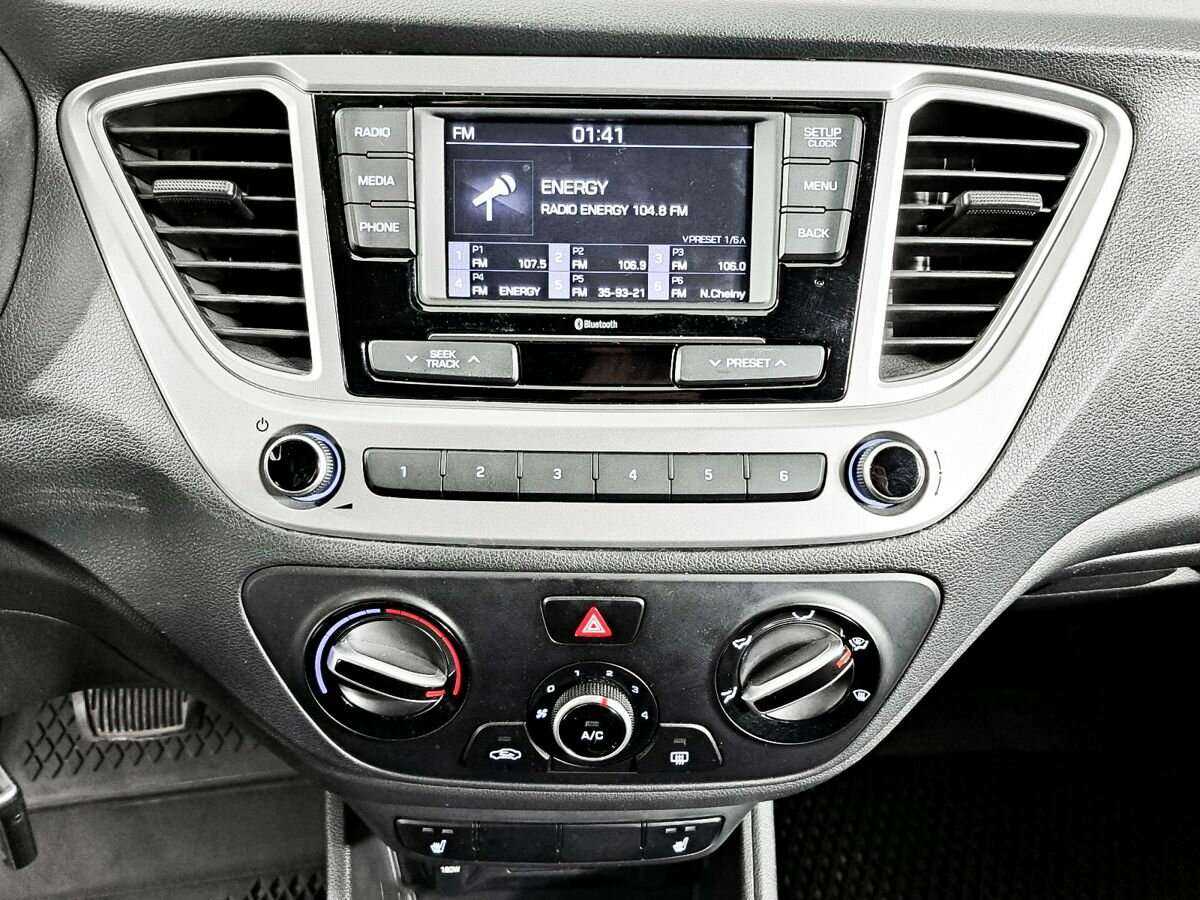 Купить Hyundai Solaris с пробегом. Фото: #14