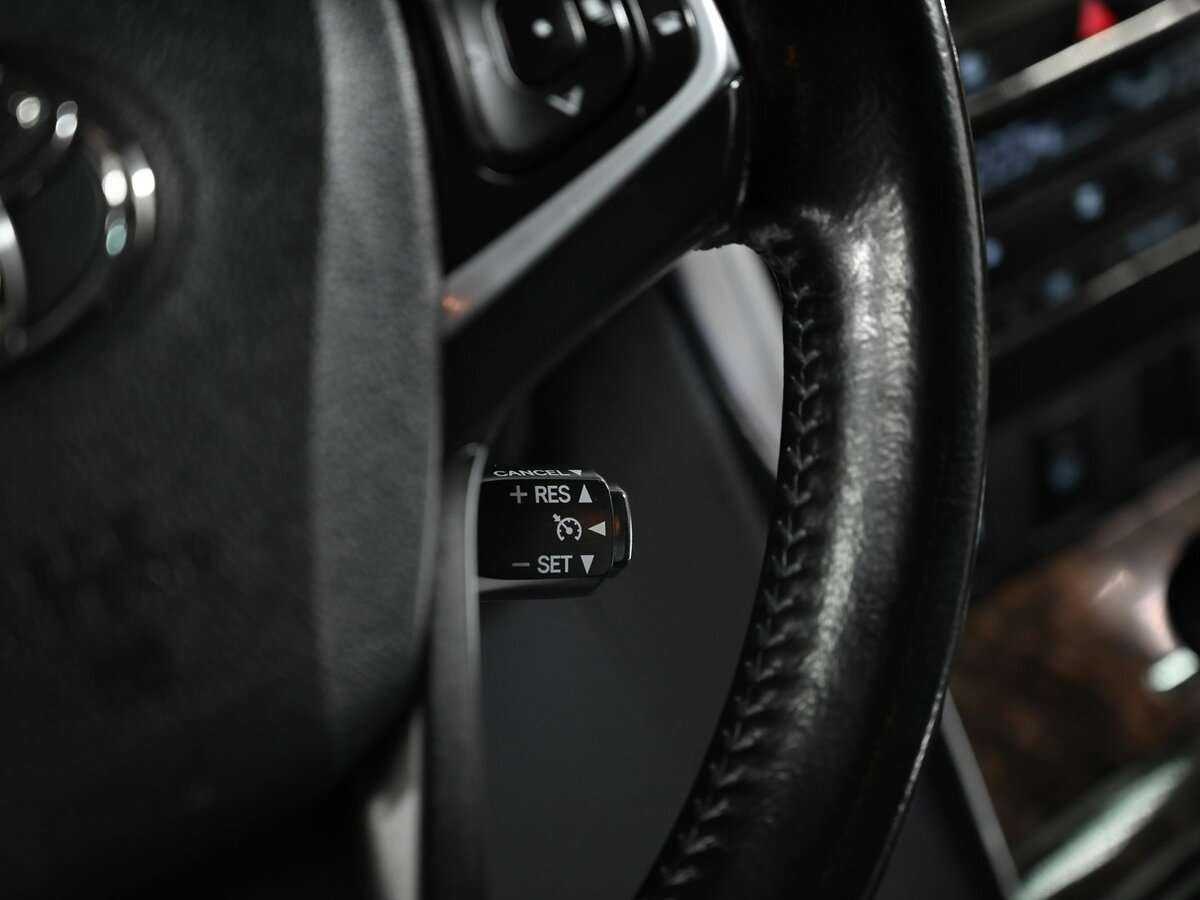 Купить Toyota Camry с пробегом. Фото: #9