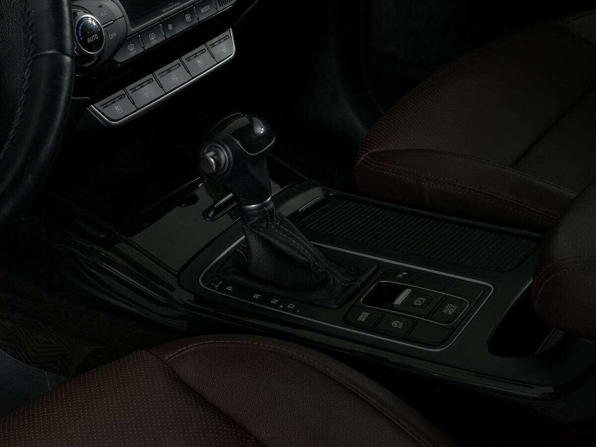 Купить Kia Sorento с пробегом. Фото: #17