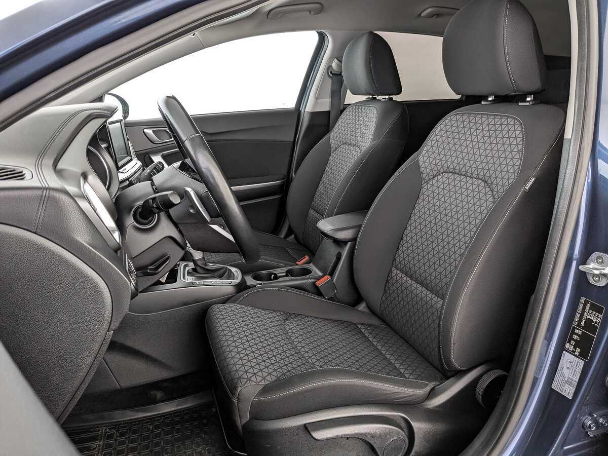 Купить Kia Ceed с пробегом. Фото: #17