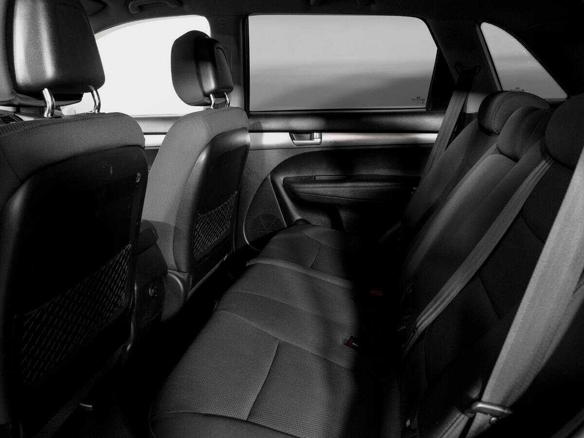 Купить Kia Sorento с пробегом. Фото: #9