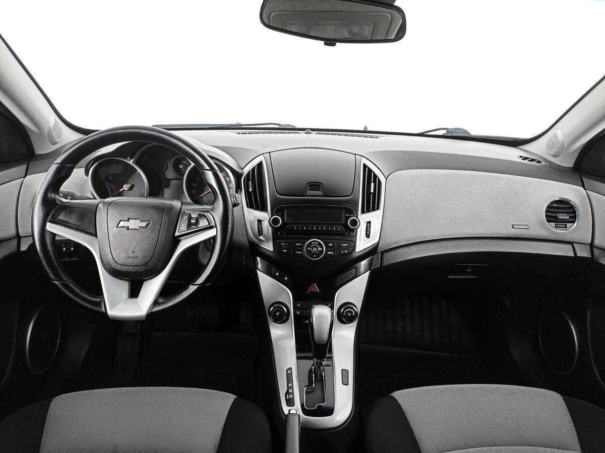 Купить Chevrolet Cruze с пробегом. Фото: #11
