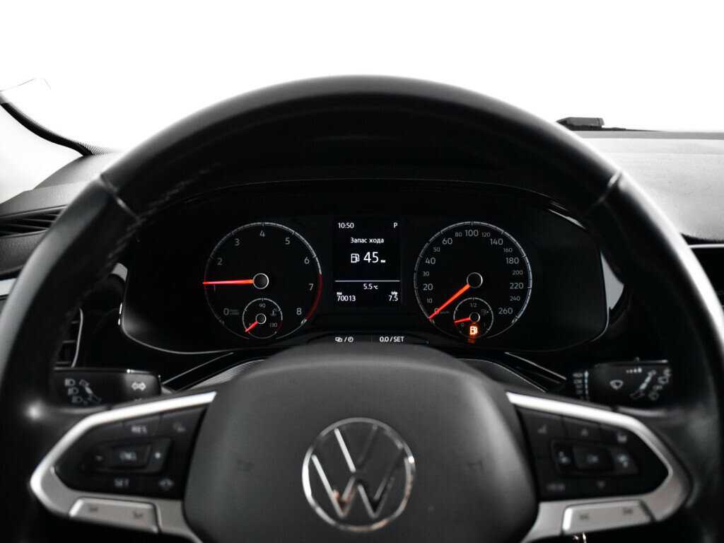 Купить Volkswagen Polo с пробегом. Фото: #10