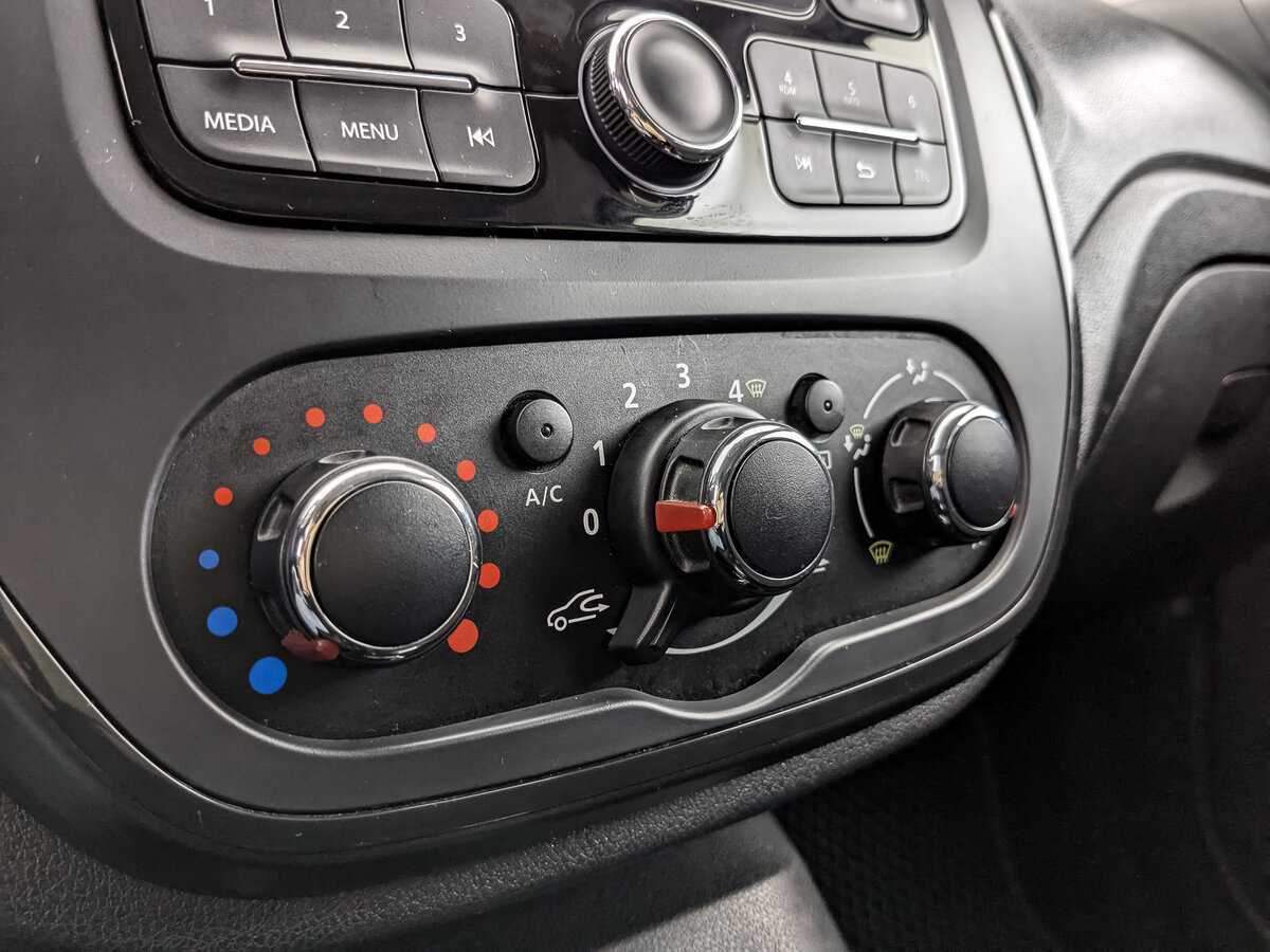 Купить Renault Kaptur с пробегом. Фото: #16