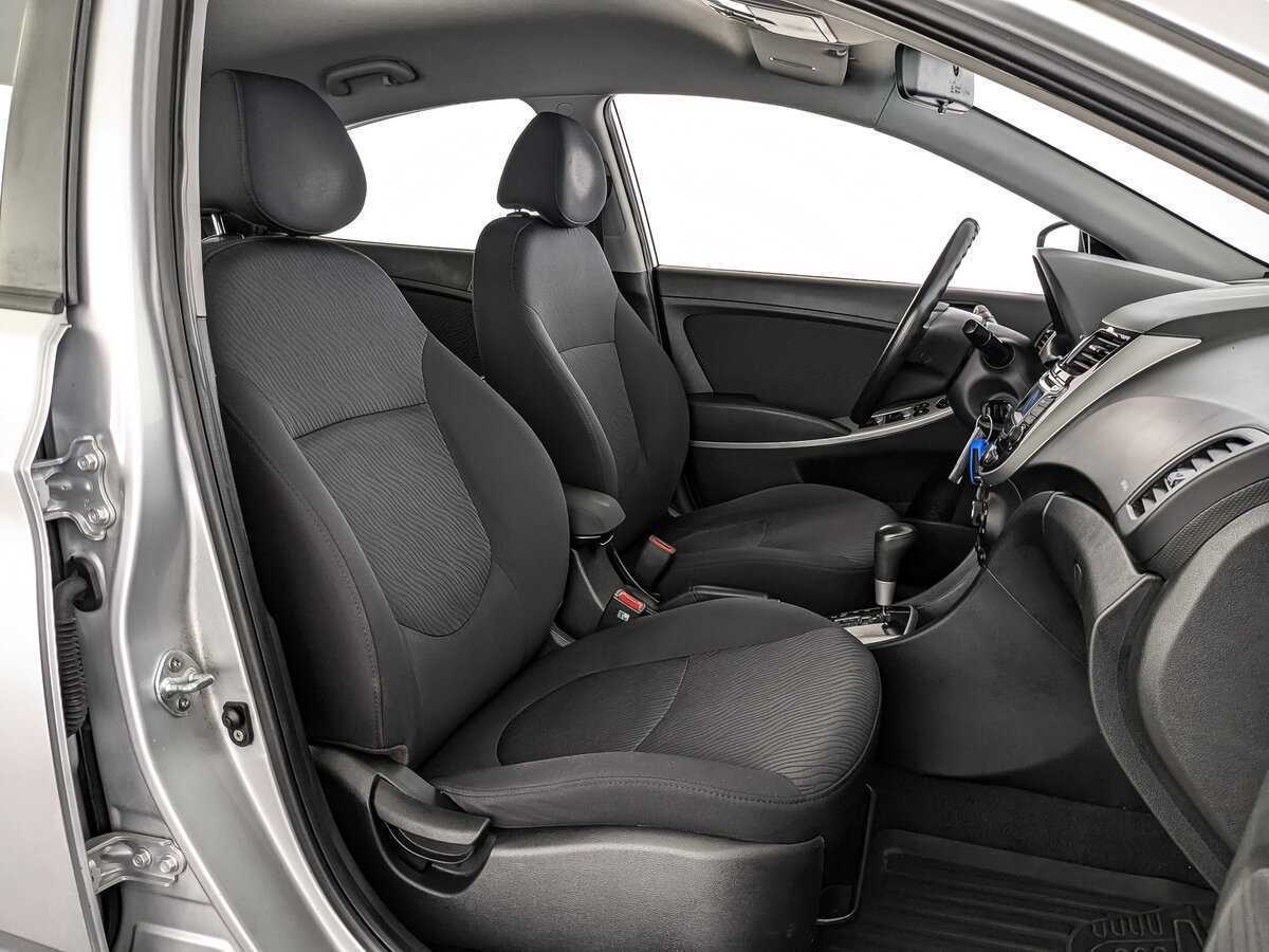 Купить Hyundai Solaris с пробегом. Фото: #19