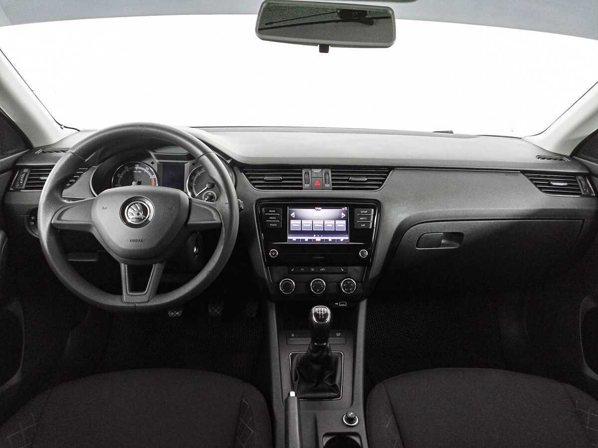 Купить Skoda Octavia с пробегом. Фото: #11