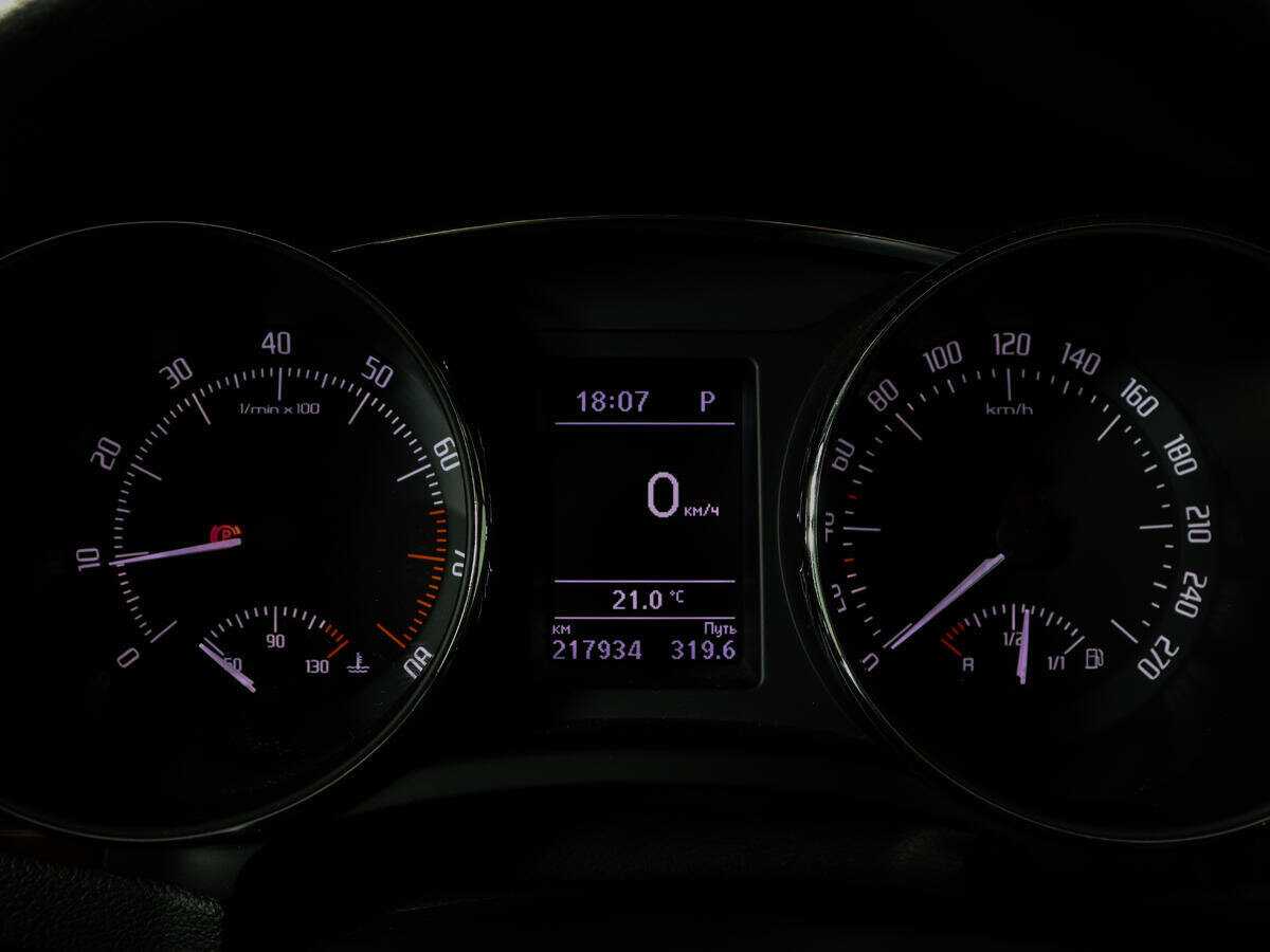 Купить Skoda Superb с пробегом. Фото: #10