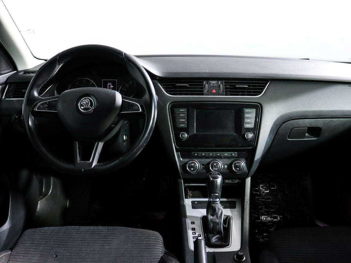 Купить Skoda Octavia с пробегом. Фото: #9