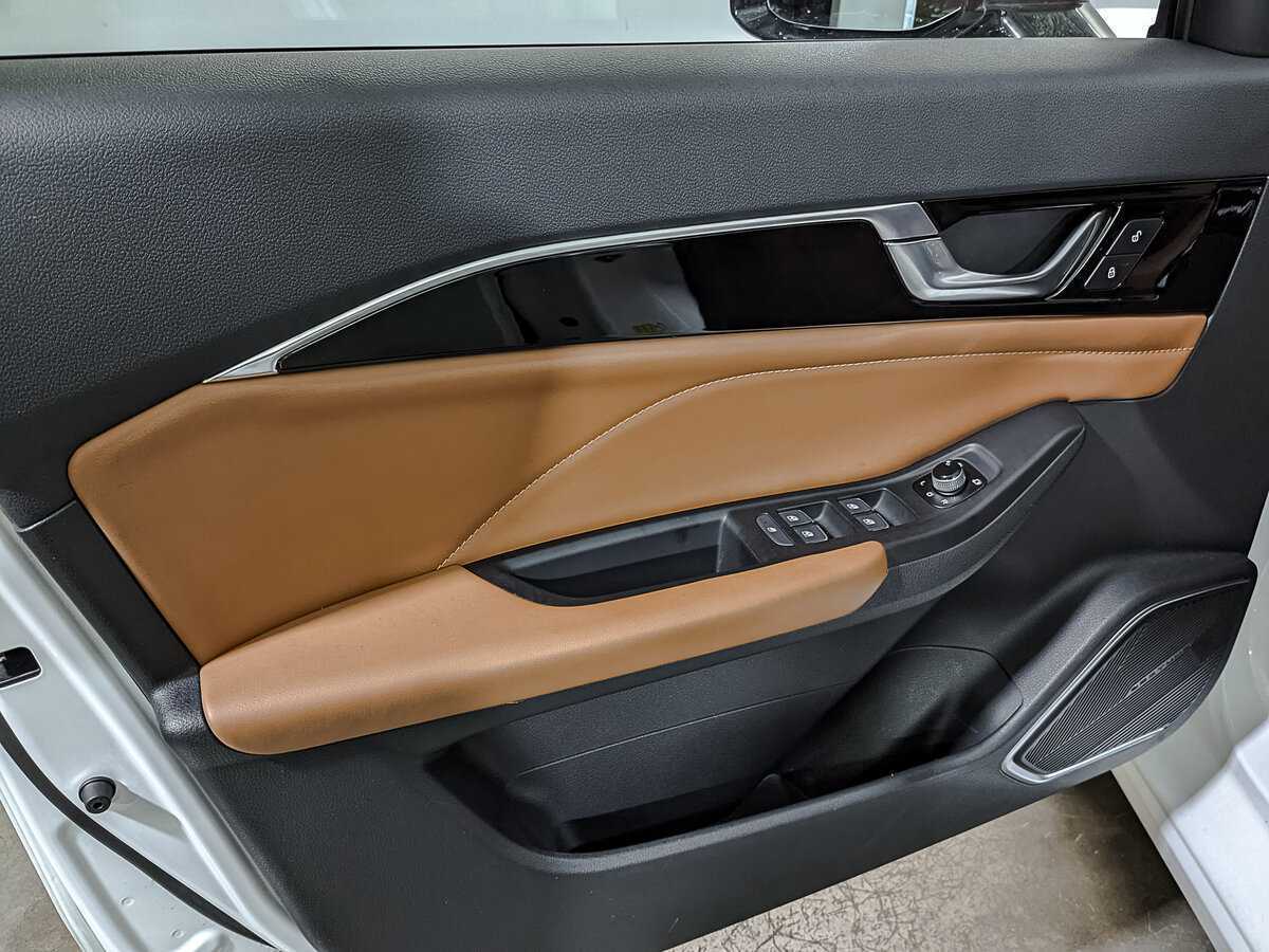 Купить FAW Bestune B70 с пробегом. Фото: #17