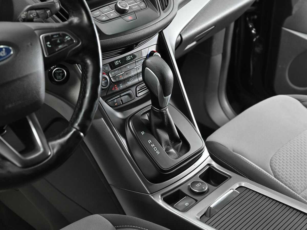 Купить Ford Kuga с пробегом. Фото: #9