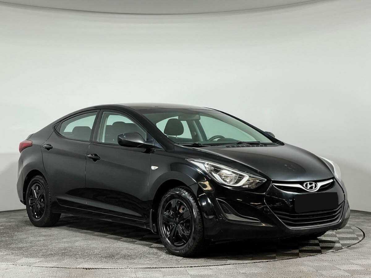 Купить Hyundai Elantra с пробегом. Фото: #2