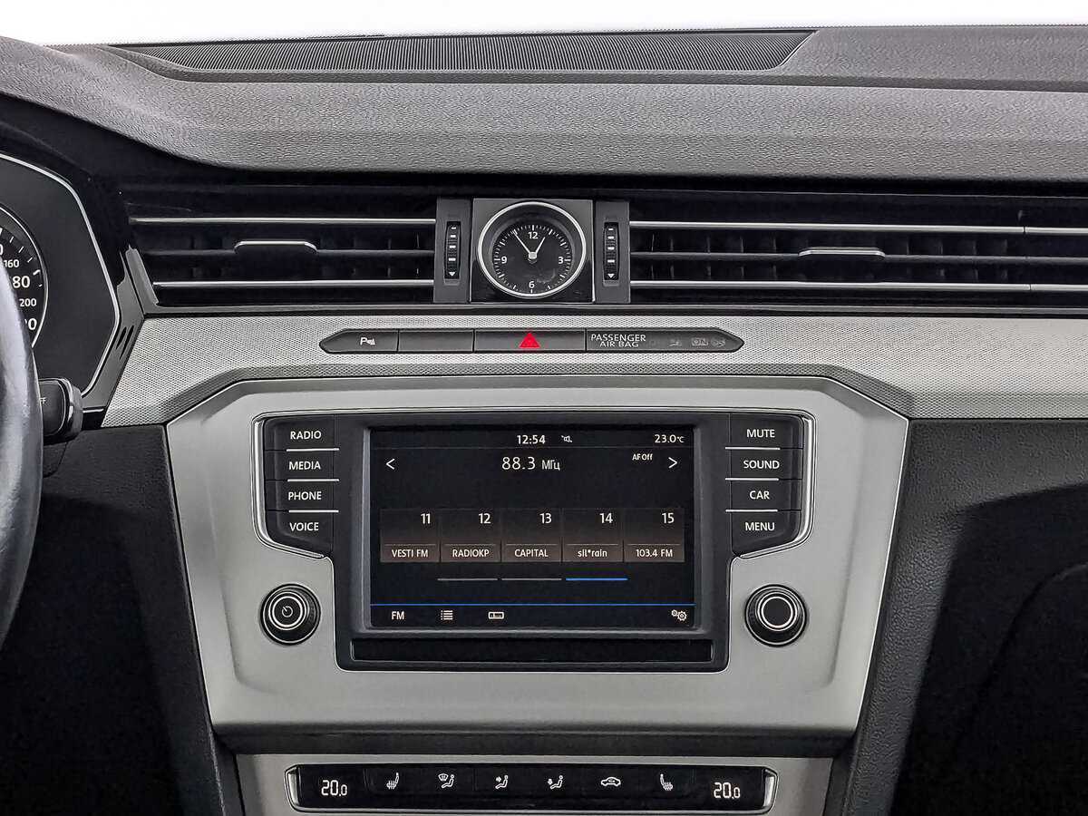 Купить Volkswagen Passat с пробегом. Фото: #14