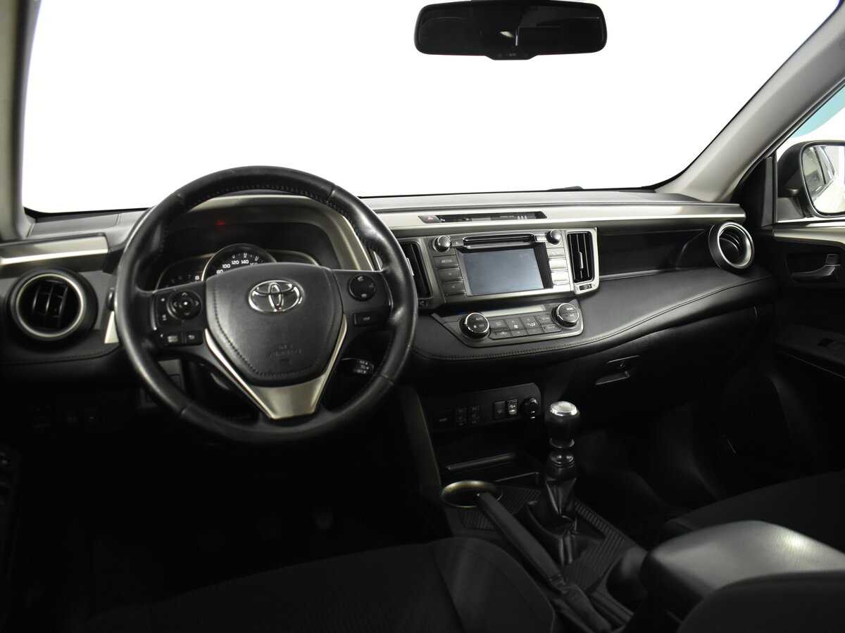 Купить Toyota RAV4 с пробегом. Фото: #10