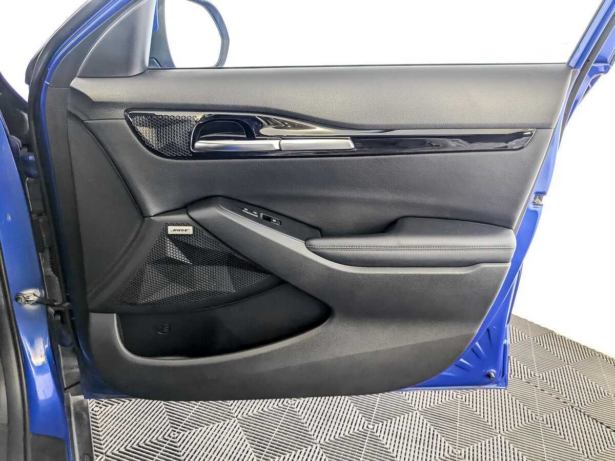 Купить Kia Seltos с пробегом. Фото: #18