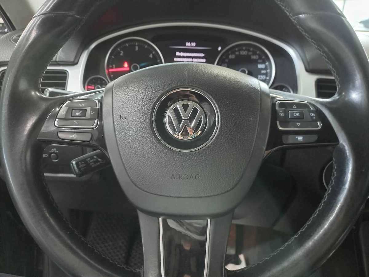 Купить Volkswagen Touareg с пробегом. Фото: #13