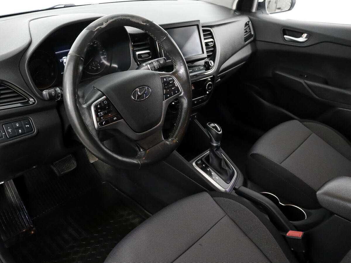 Купить Hyundai Solaris с пробегом. Фото: #8