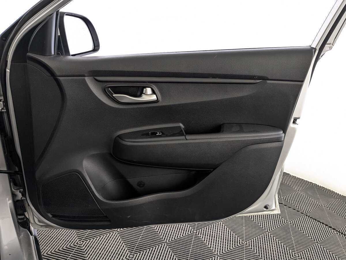 Купить Kia Rio с пробегом. Фото: #22