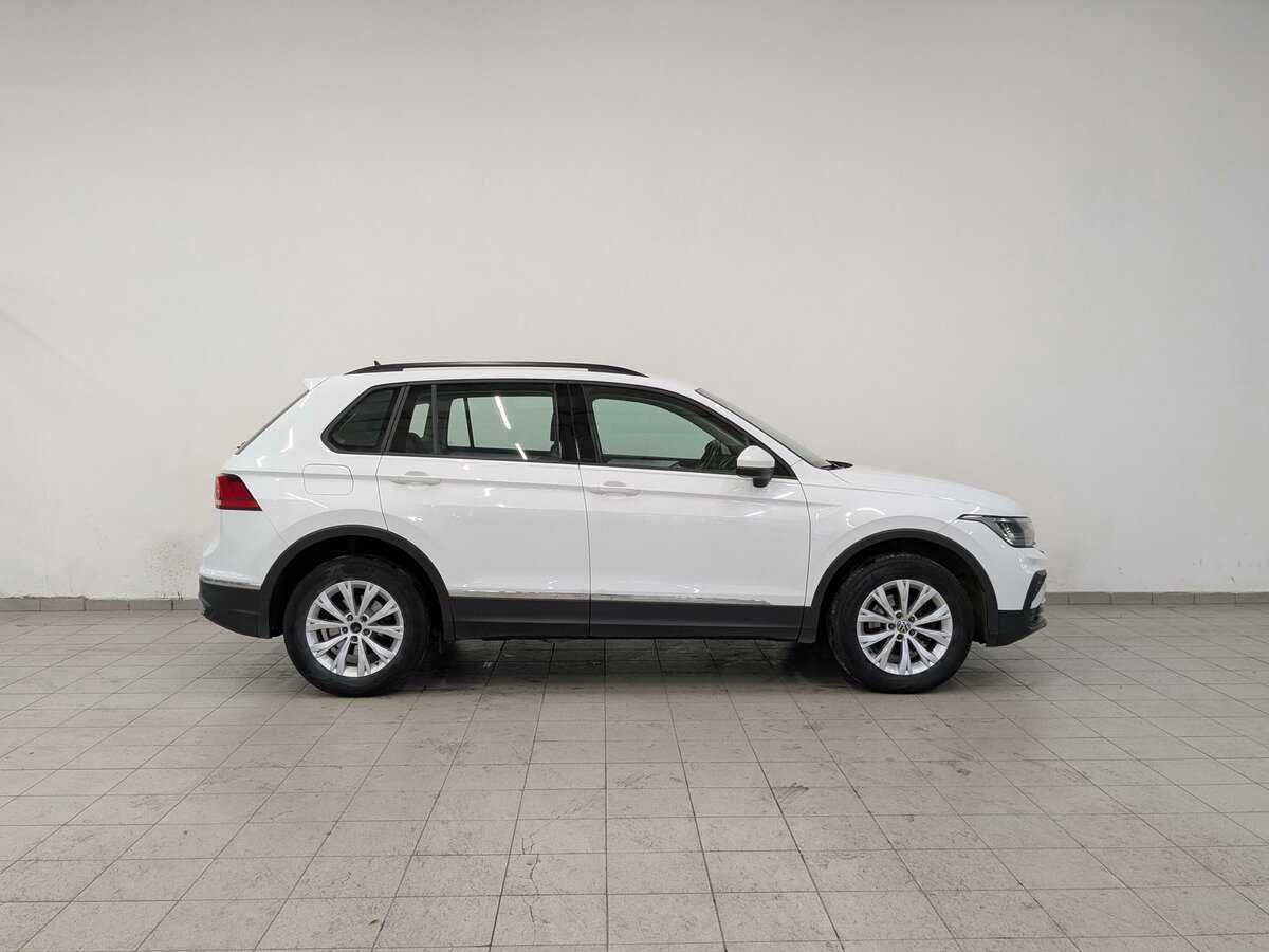 Купить Volkswagen Tiguan с пробегом. Фото: #3