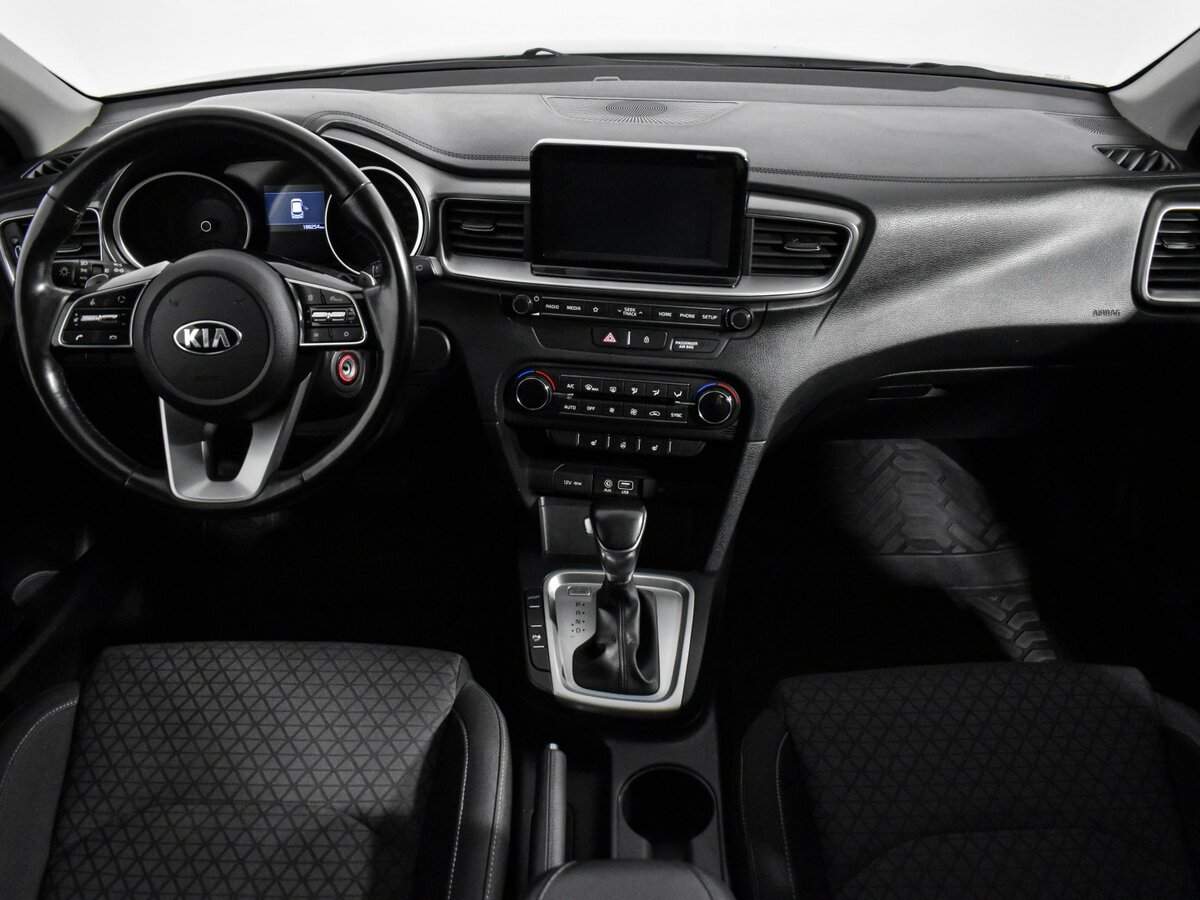 Купить Kia Ceed с пробегом. Фото: #11