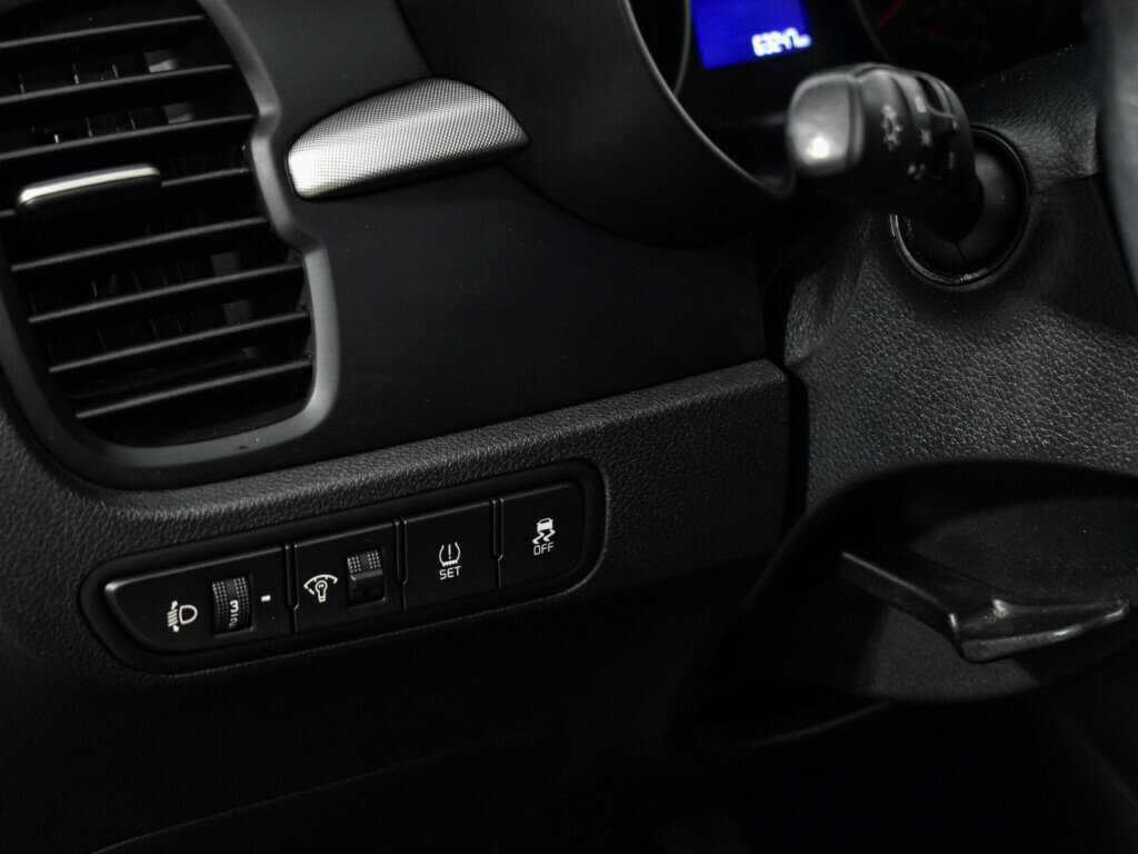 Купить Kia Rio с пробегом. Фото: #9