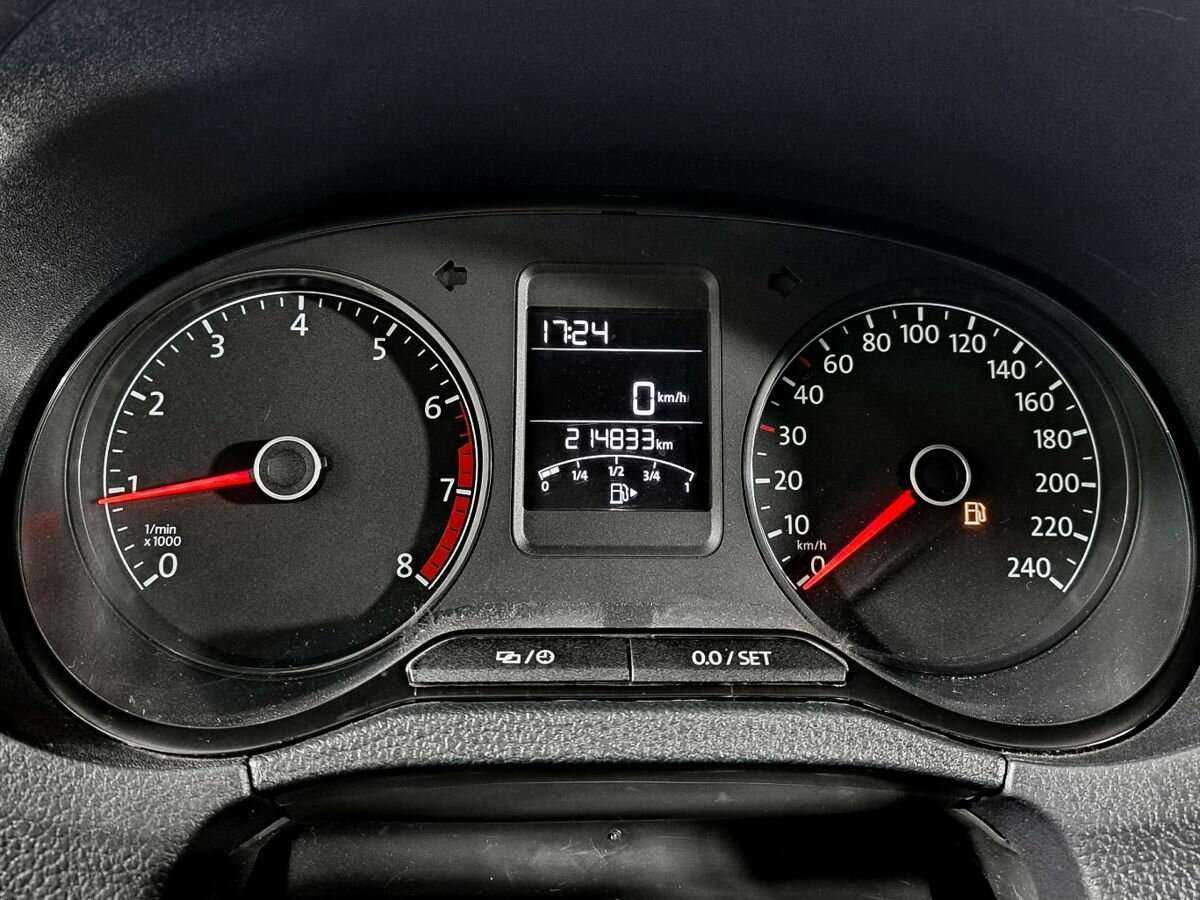 Купить Volkswagen Polo с пробегом. Фото: #10