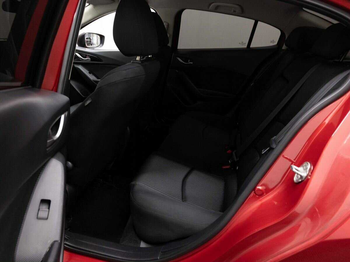 Купить Mazda 3 с пробегом. Фото: #8