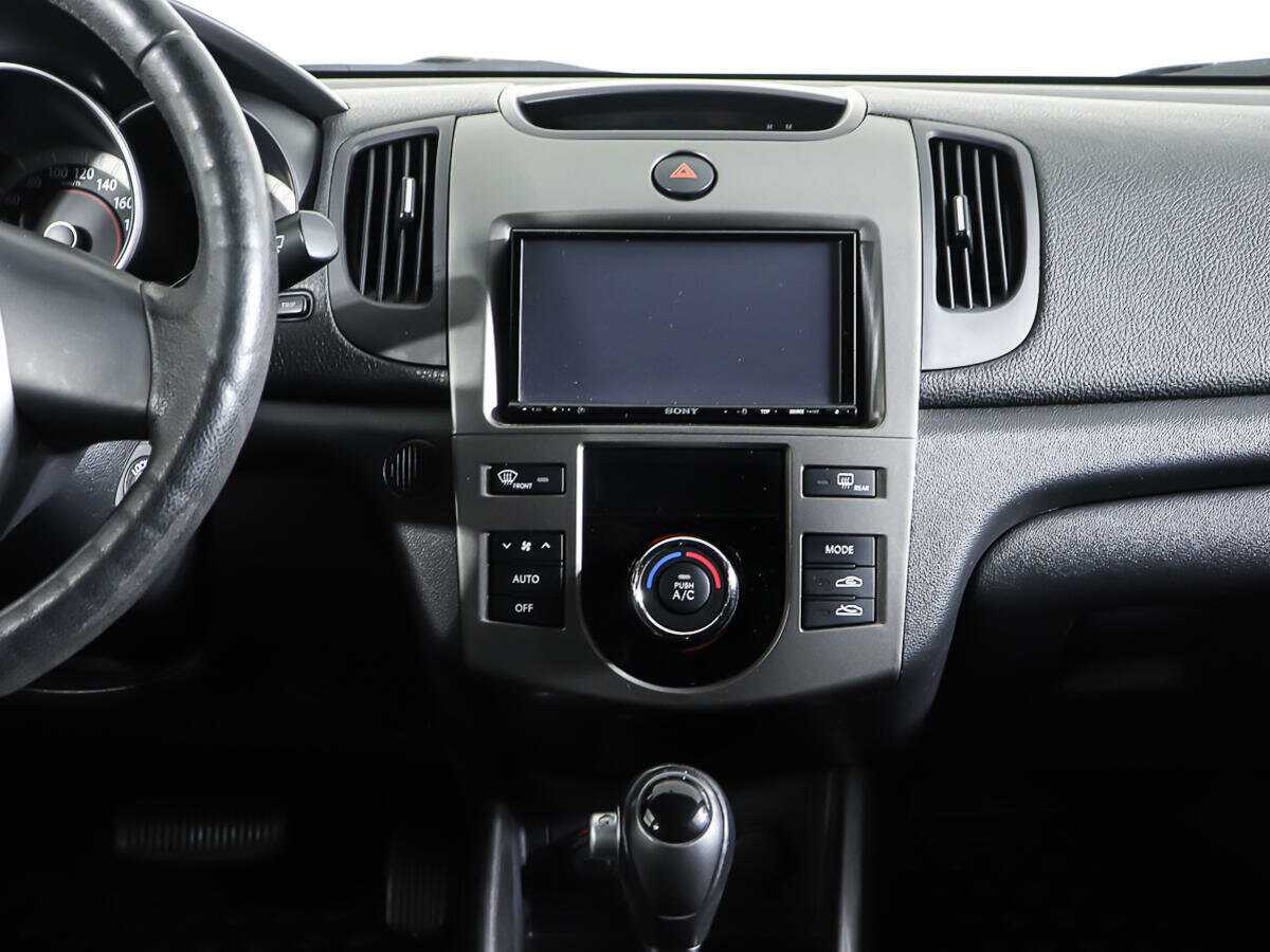 Купить Kia Cerato с пробегом. Фото: #13