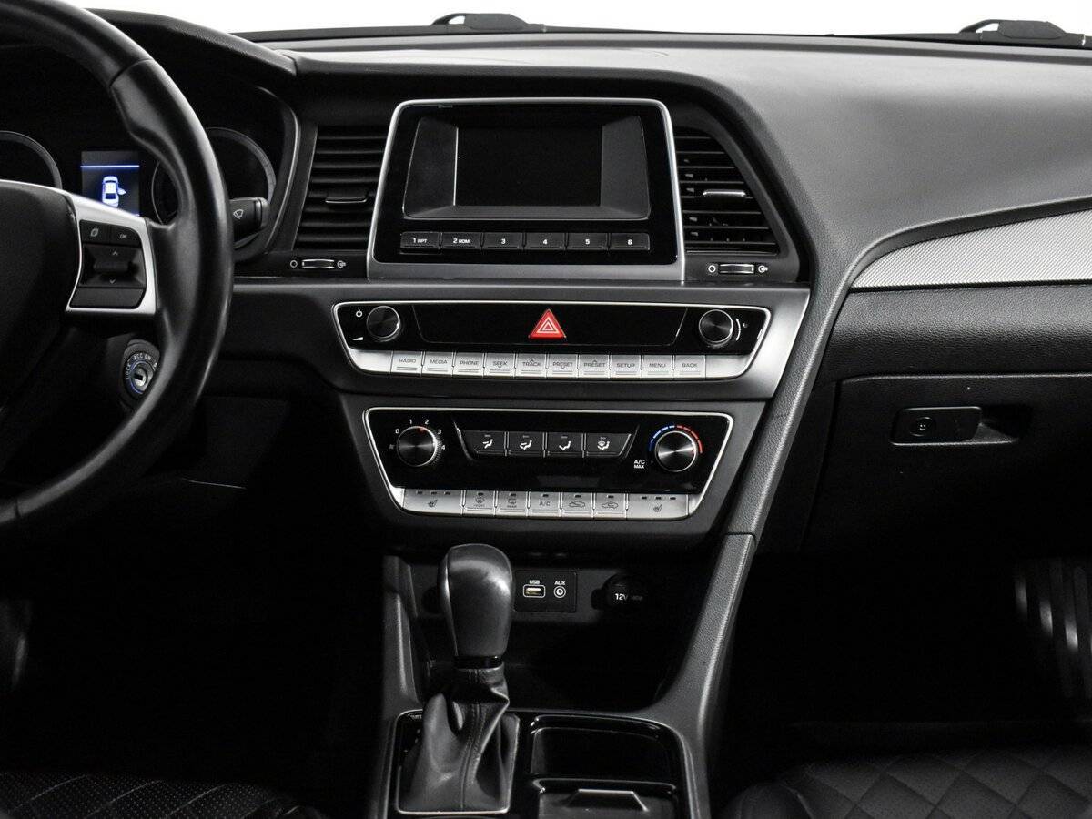 Купить Hyundai Sonata с пробегом. Фото: #11