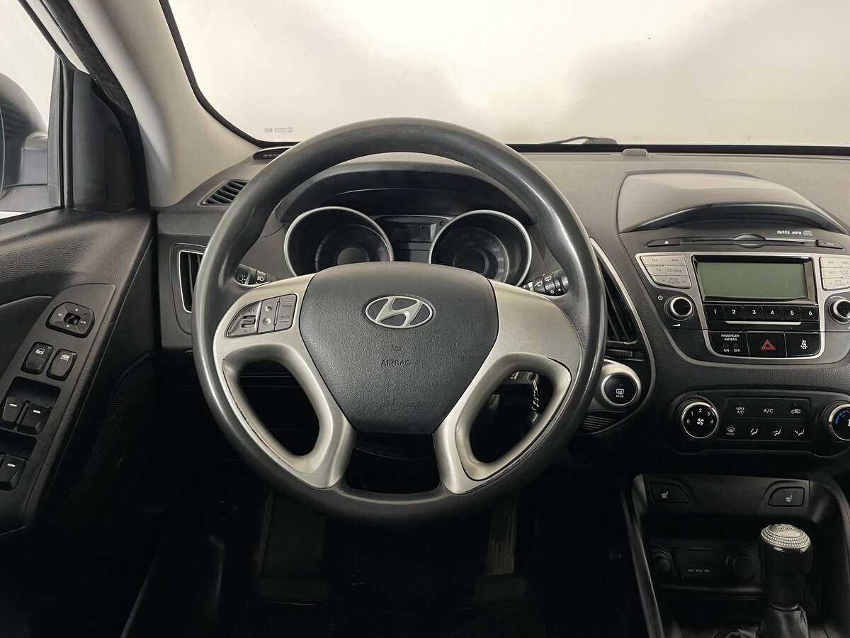 Купить Hyundai ix35 с пробегом. Фото: #10