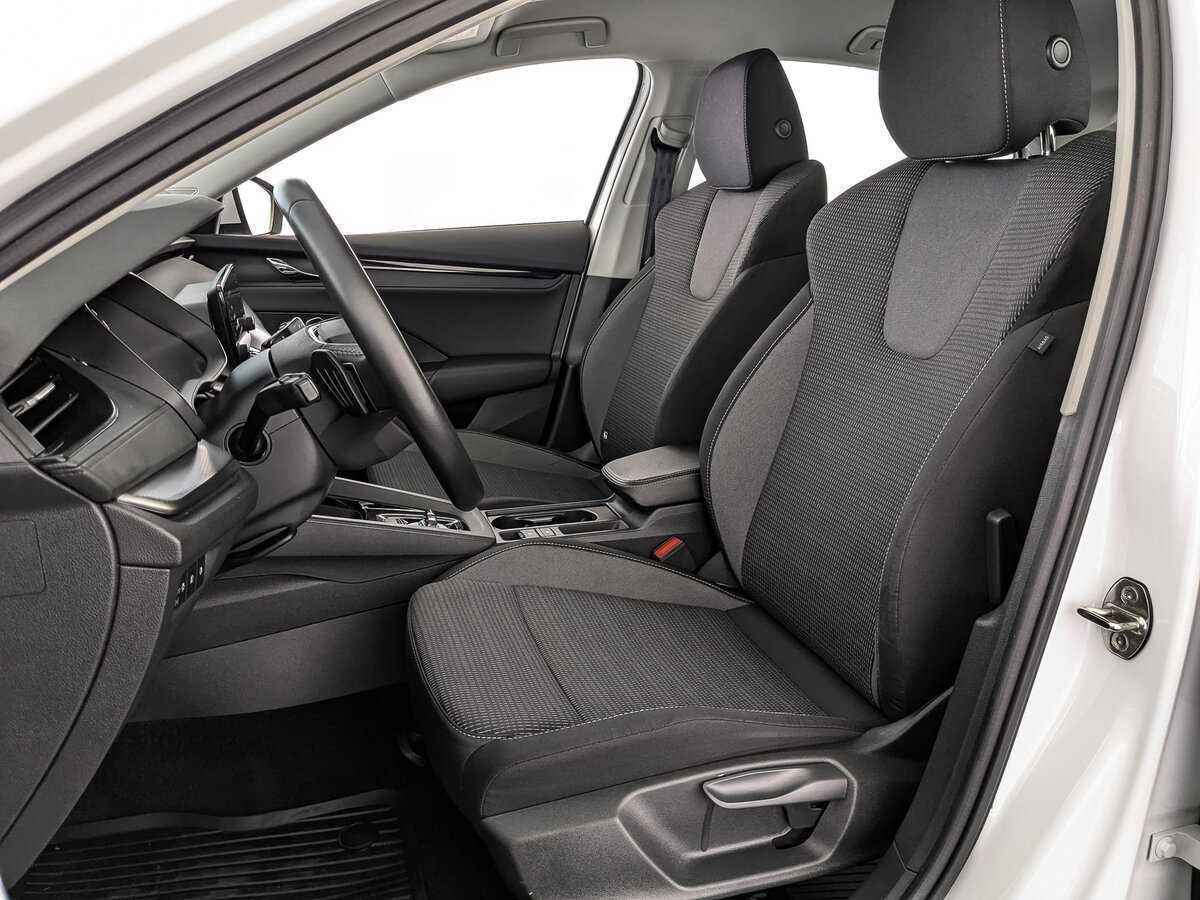 Купить Skoda Octavia с пробегом. Фото: #19