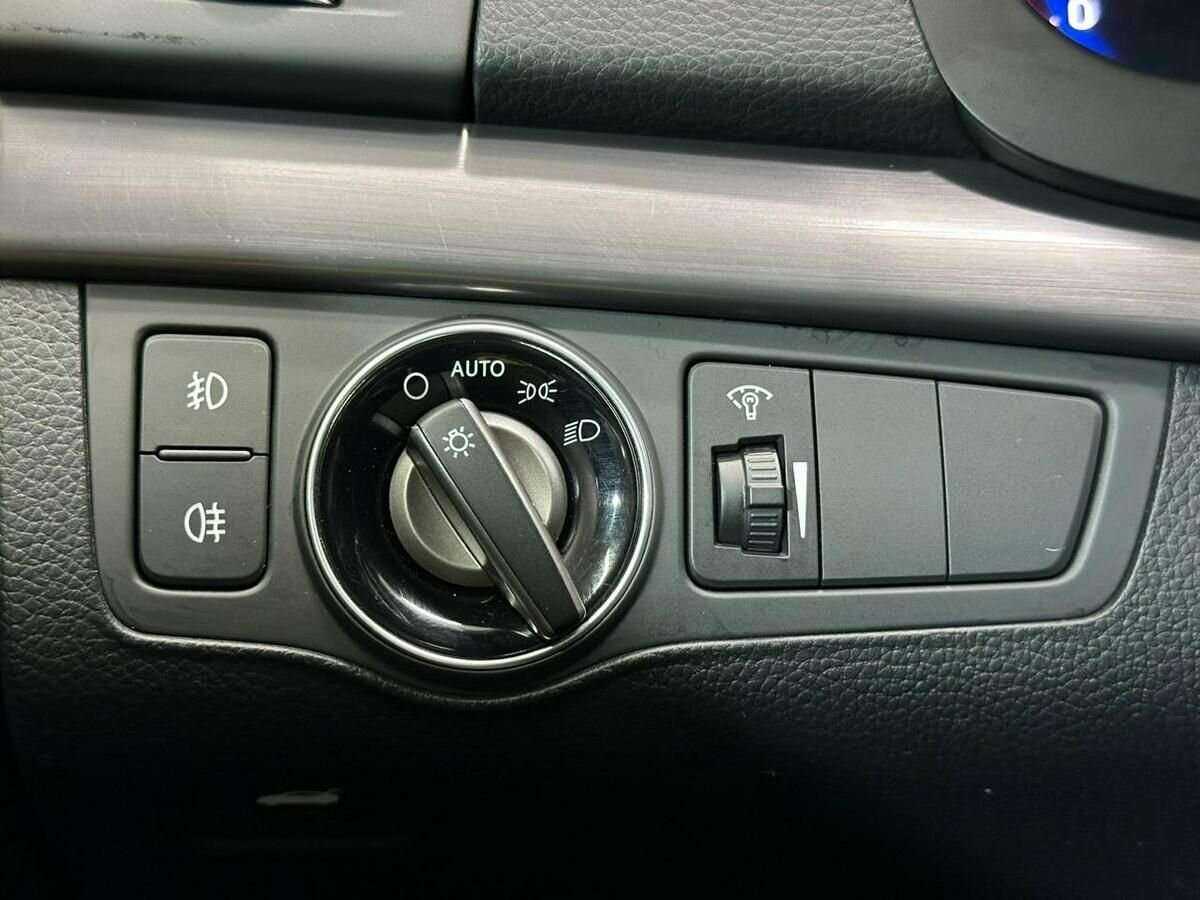 Купить Hyundai i40 с пробегом. Фото: #16