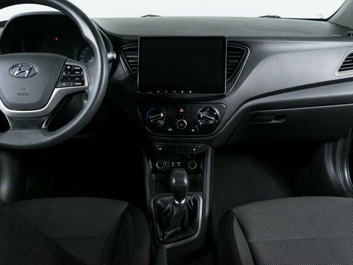 Купить Hyundai Solaris с пробегом. Фото: #8