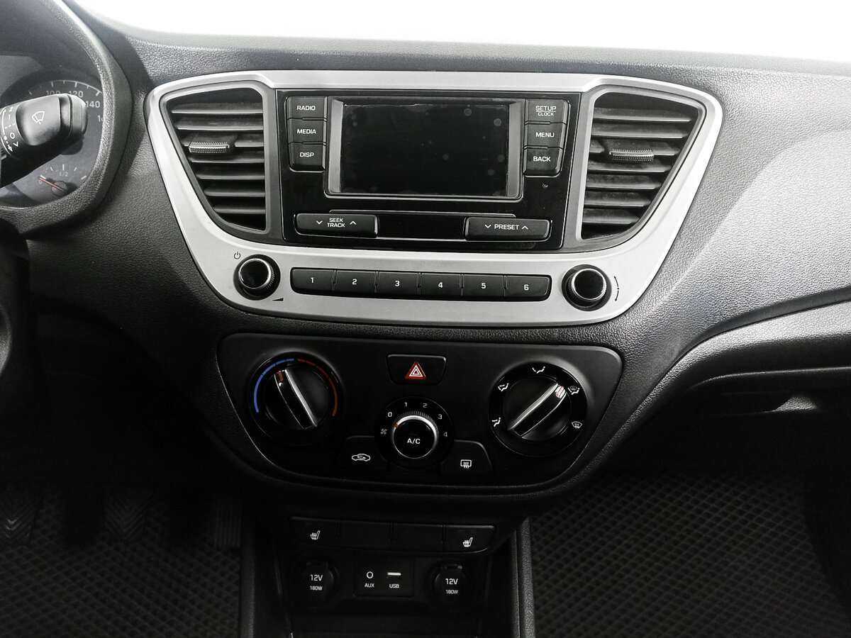 Купить Hyundai Solaris с пробегом. Фото: #12