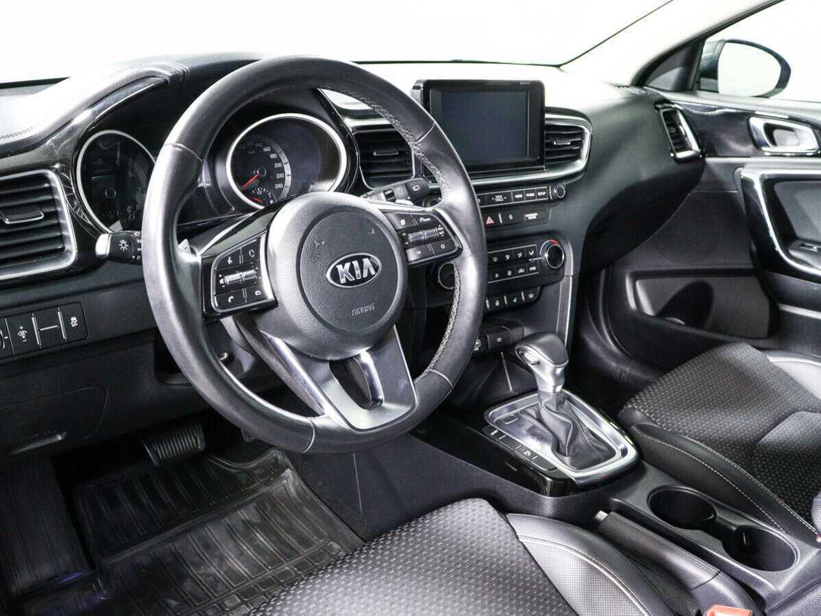 Купить Kia Ceed с пробегом. Фото: #13