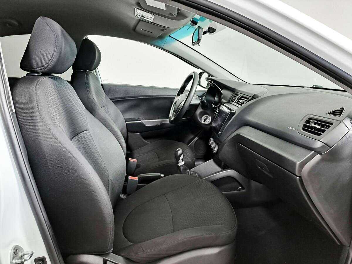 Купить Kia Rio с пробегом. Фото: #8