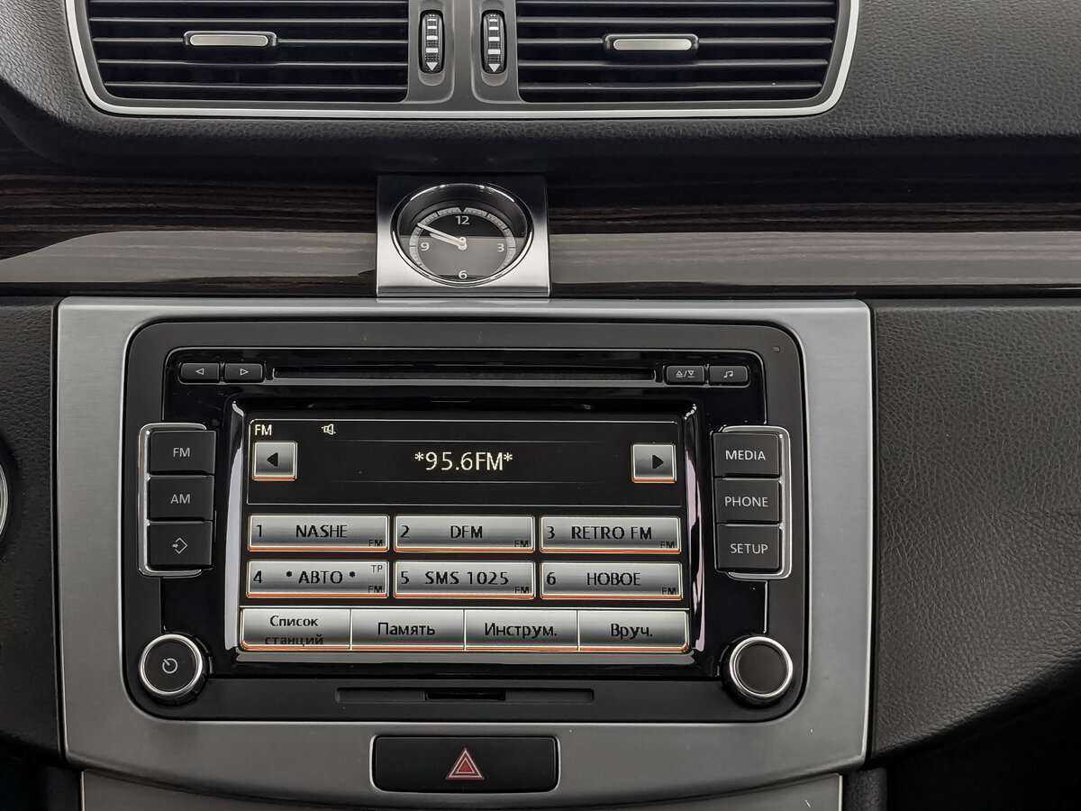 Купить Volkswagen Passat CC с пробегом. Фото: #14