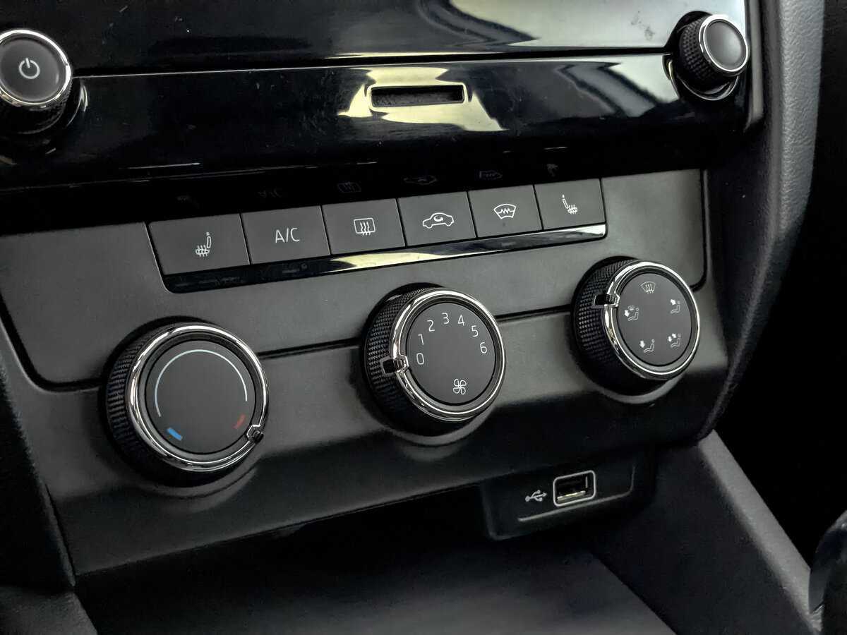 Купить Skoda Octavia с пробегом. Фото: #20