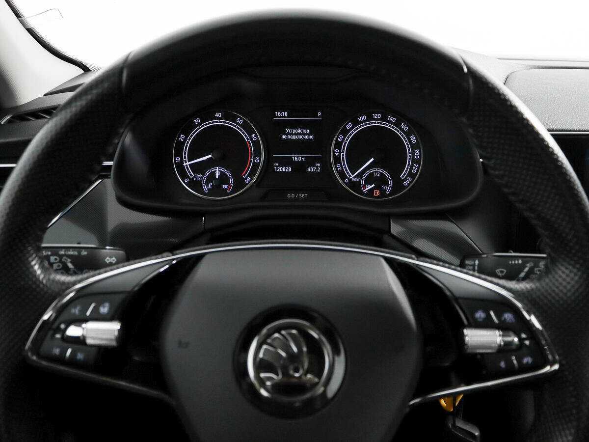 Купить Skoda Rapid с пробегом. Фото: #12