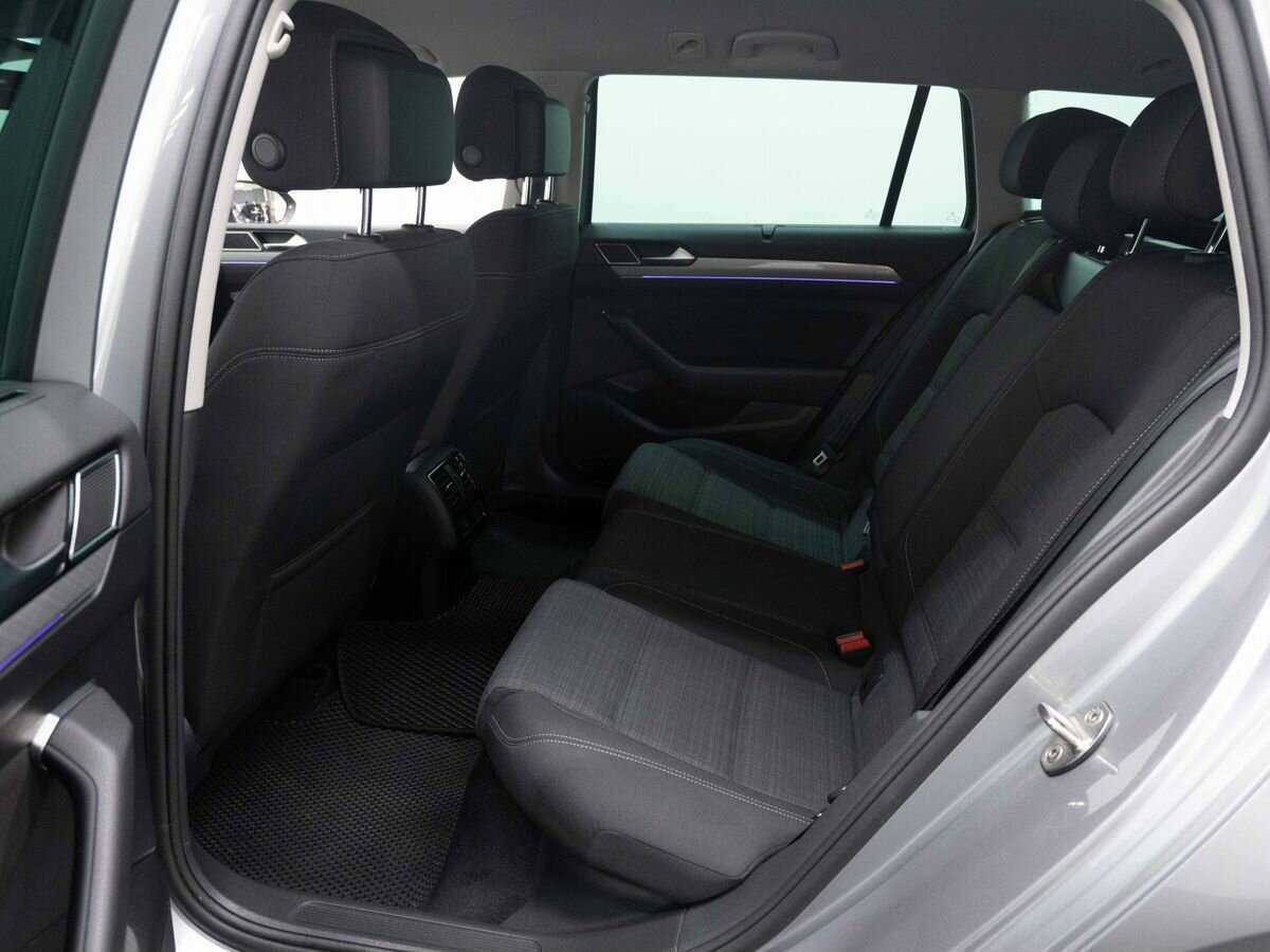 Купить Volkswagen Passat с пробегом. Фото: #10