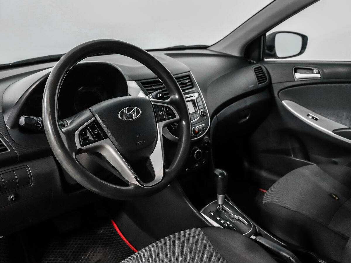 Купить Hyundai Solaris с пробегом. Фото: #8