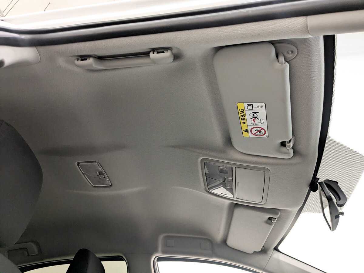 Купить Toyota Corolla с пробегом. Фото: #21