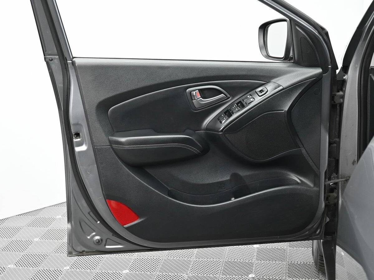 Купить Hyundai ix35 с пробегом. Фото: #6