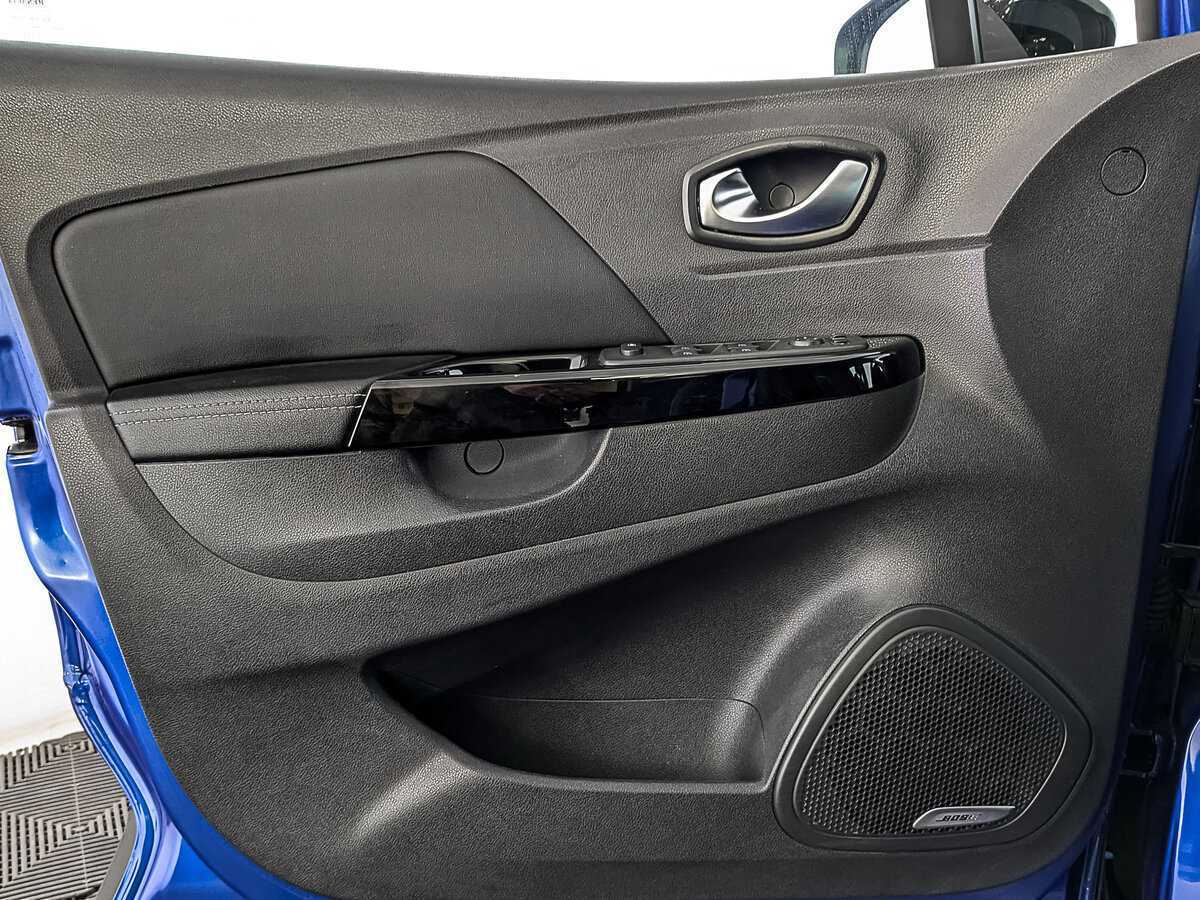 Купить Renault Kaptur с пробегом. Фото: #17