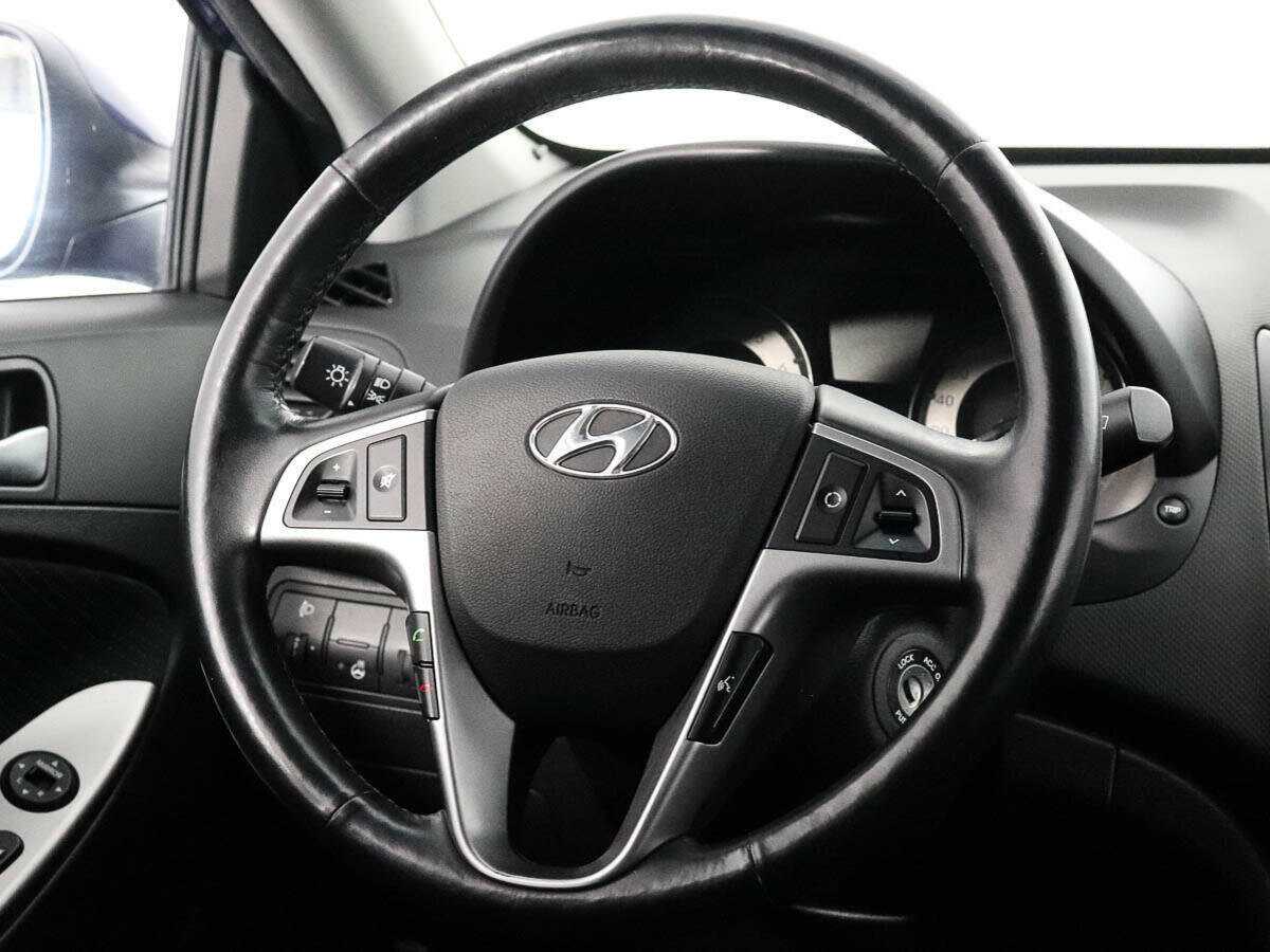 Купить Hyundai Solaris с пробегом. Фото: #14