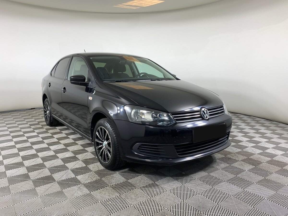 Купить Volkswagen Polo с пробегом. Фото: #2