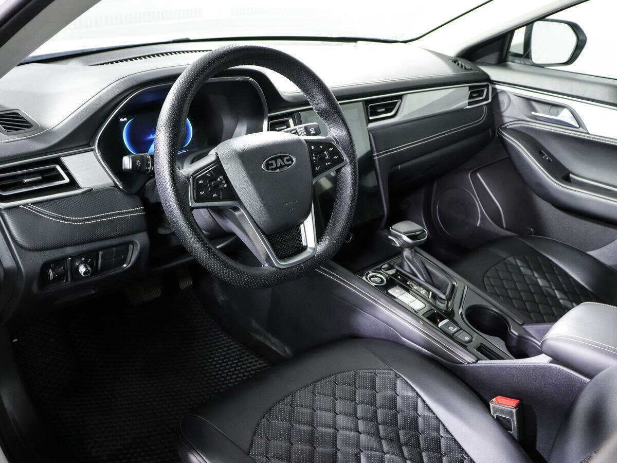 Купить JAC J7 с пробегом. Фото: #13