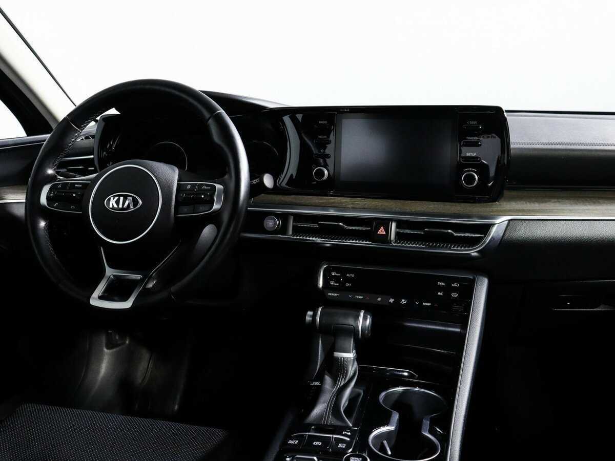 Купить Kia K5 с пробегом. Фото: #11