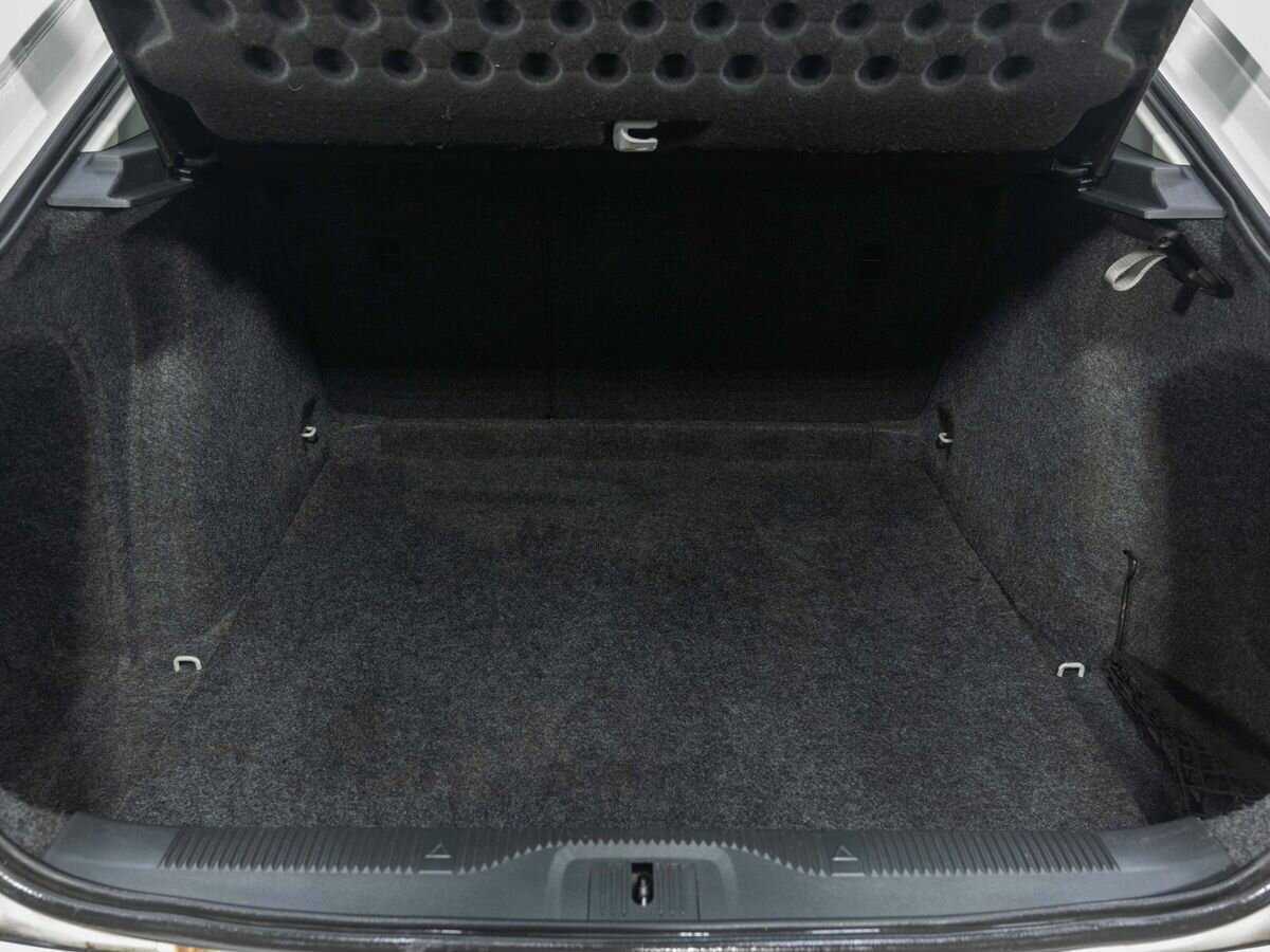 Купить Skoda Octavia с пробегом. Фото: #18